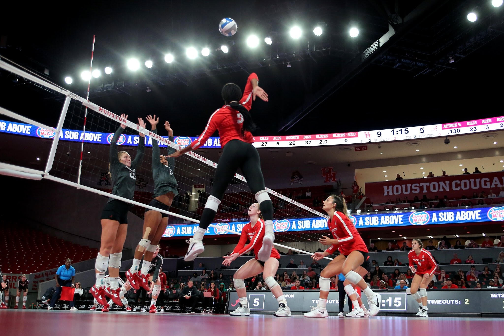 UH volleyball went a perfect 3-0 at the Flo Hyman Collegiate Cup over the weekend. | Courtesy of UH athletics