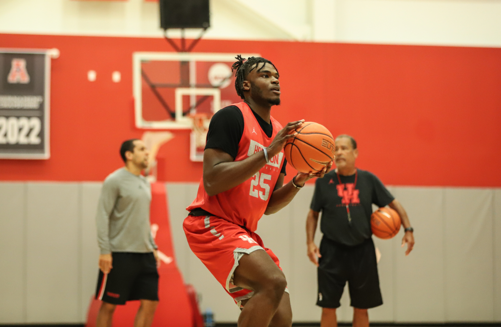 Many NBA Draft experts have projected UH freshman forward Jarace Walker to be a lottery pick in the 2023 draft. | Sean Thomas/The Cougar