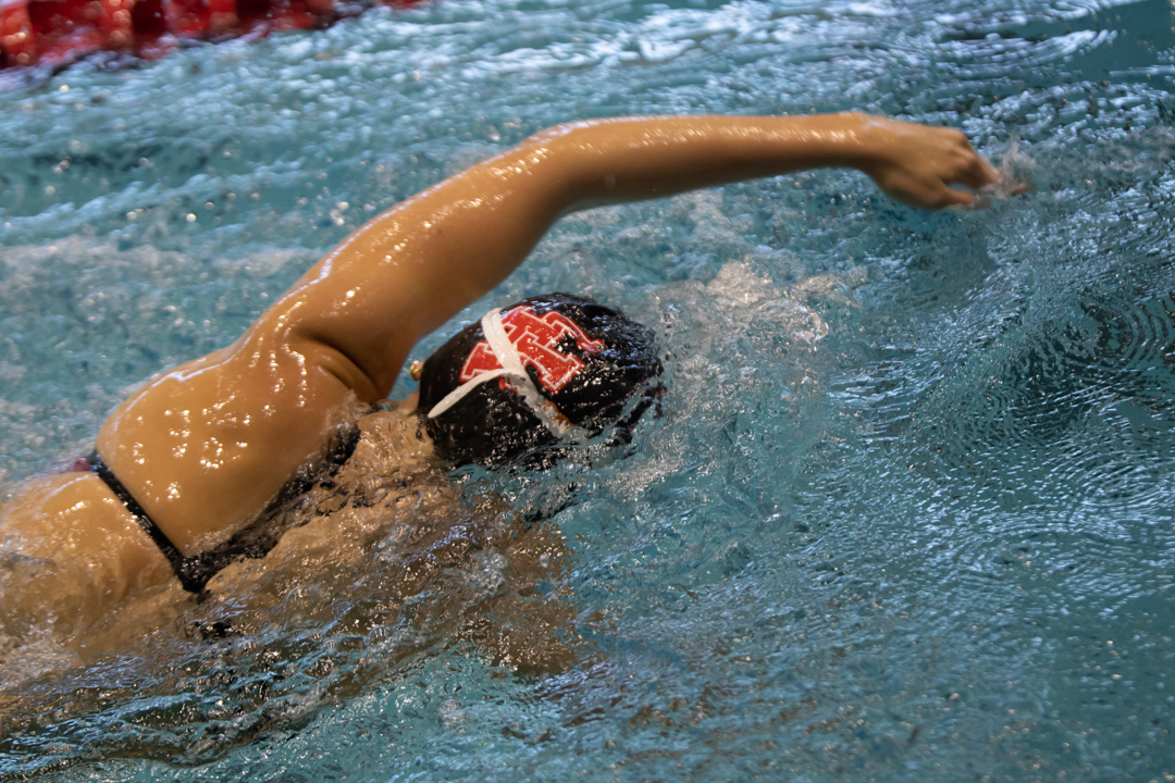UH swim and dive defeated Tulane over the weekend. | Raphael Fernandez/The Cougar