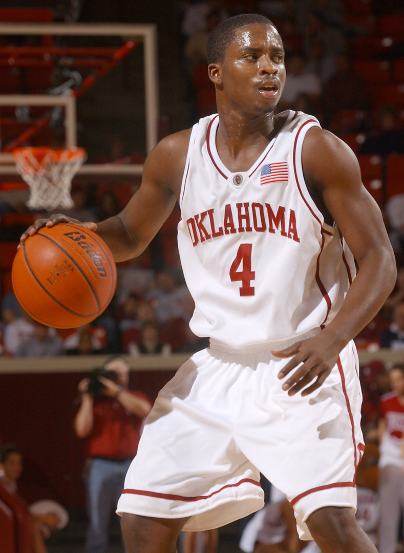 In his two seasons at Oklahoma with Sampson, Quannas White was part of Sooners' teams that reached the Final Four (2002) and Elite Eight (2003). | Courtesy of Oklahoma athletics and UH athletics