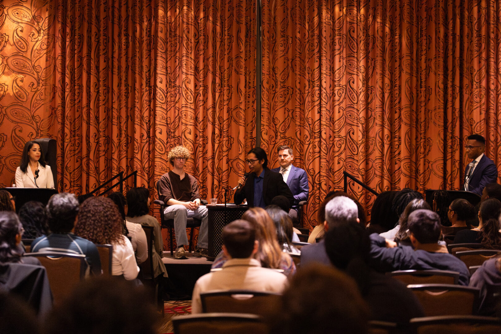 Amanda Edwards, Christian Menefee meet for debate at the University of Houston