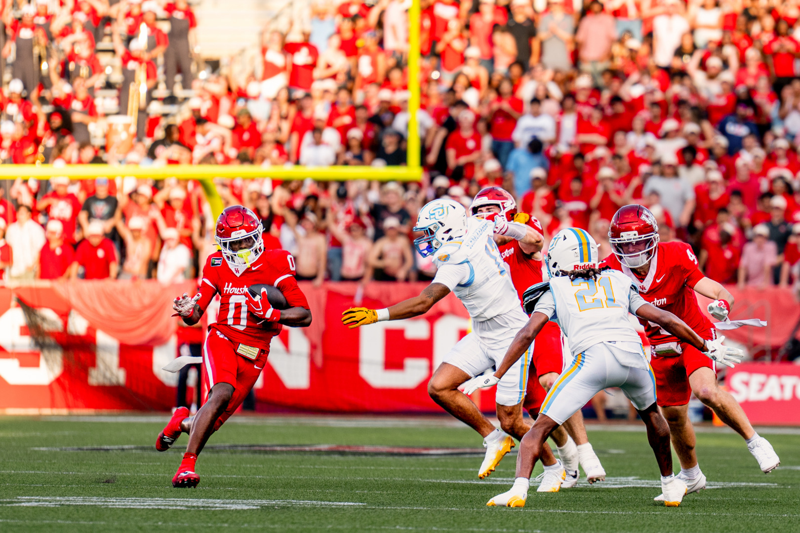 Houston blows out Southern Jaguars 77-6, advance to 2-0 record in the season